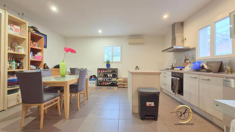 Villa - 121 m² - 7 pièces