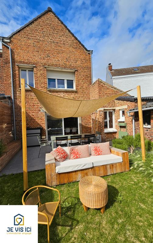 Maison - 98 m² - 4 pièces