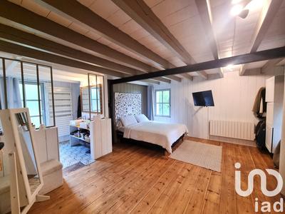 Maison - 261 m² - 6 pièces