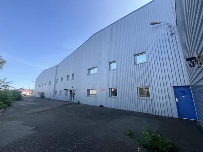 Local d'activités - 6 700 m²