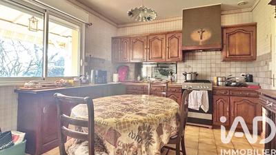 Maison de campagne - 350 m² - 5 pièces