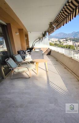 Appartement - 93 m² - 3 pièces