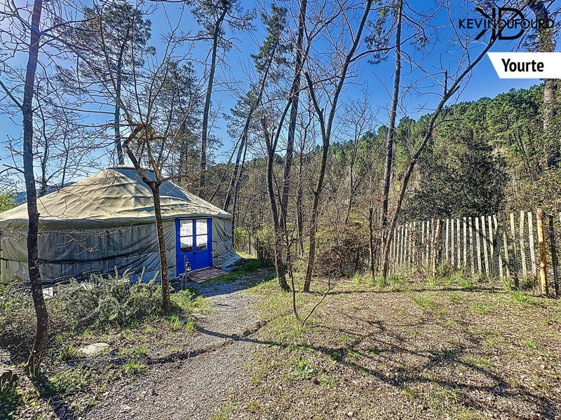 Maison - 488 m² - 19 pièces