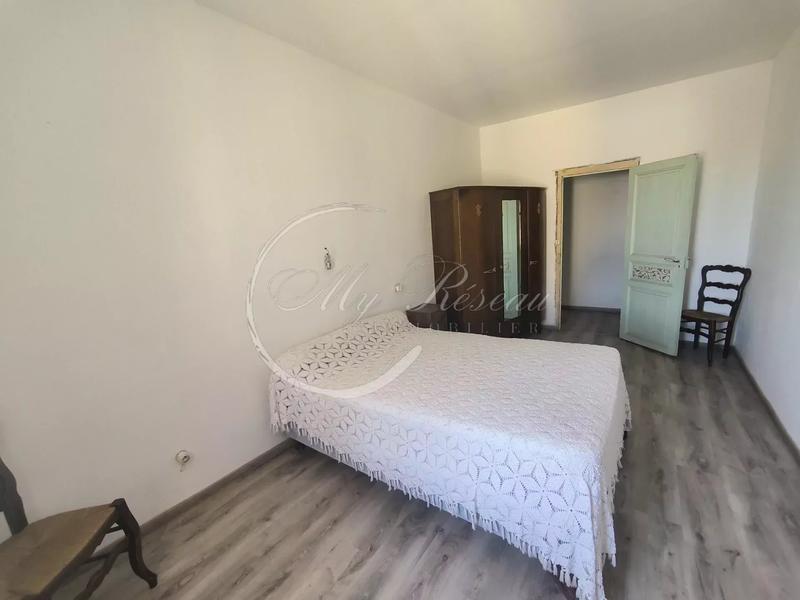 Maison de village - 85 m² - 3 pièces