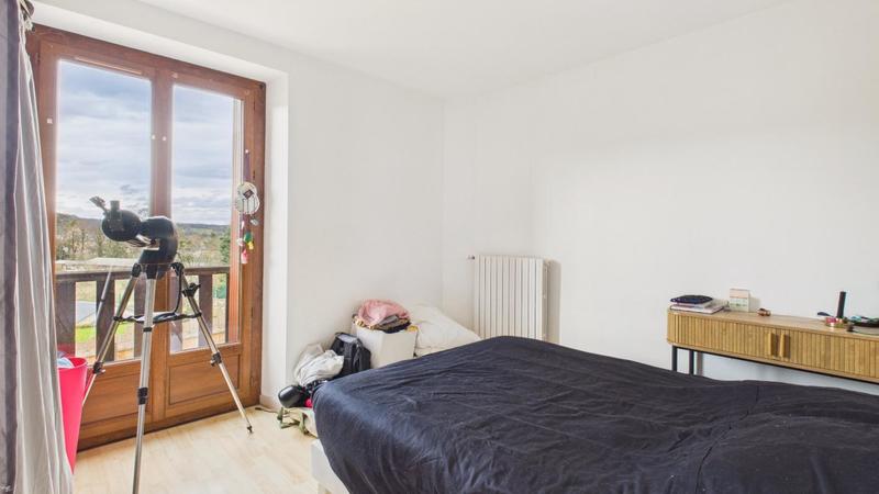 Maison - 140 m² - 8 pièces