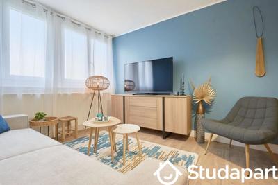 Chambre - 9 m² - 1 pièce