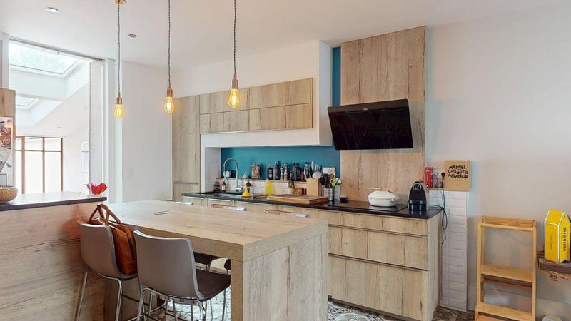 Maison - 167 m² - 6 pièces