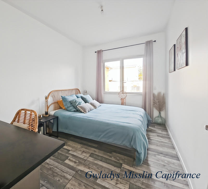 Propriété - 441 m² - 9 pièces