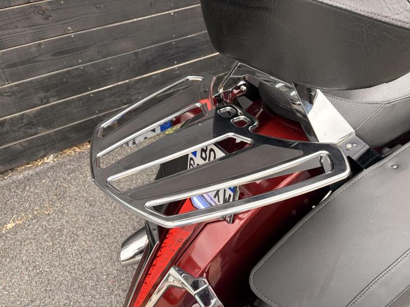 Victory Motorcycles Crossroads Standard