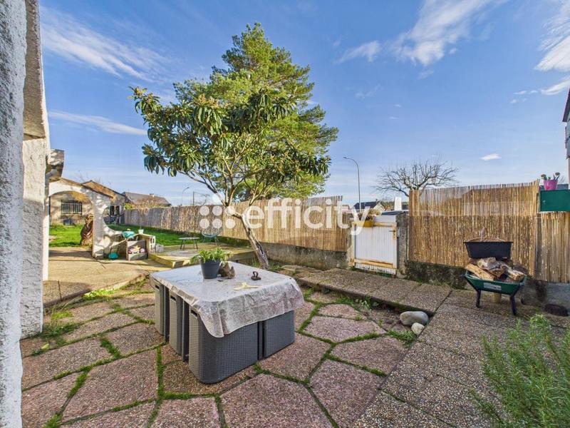 Pavillon - 120 m² - 4 pièces