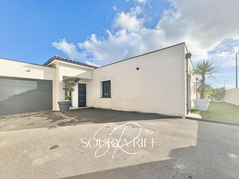 Maison - 110 m² - 4 pièces