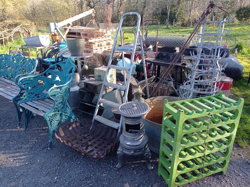 Vide brocante /grange/maison