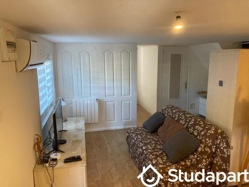 Chambre - 8 m² - 1 pièce