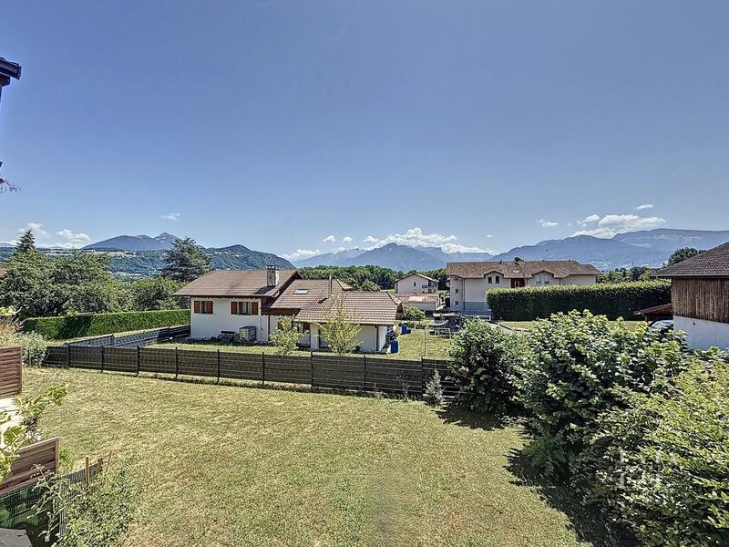 Appartement - 90 m² - 4 pièces