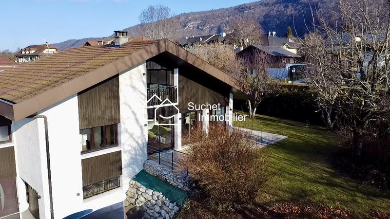 Maison - 189 m² - 6 pièces