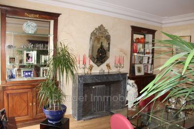 Appartement - 200 m² - 6 pièces