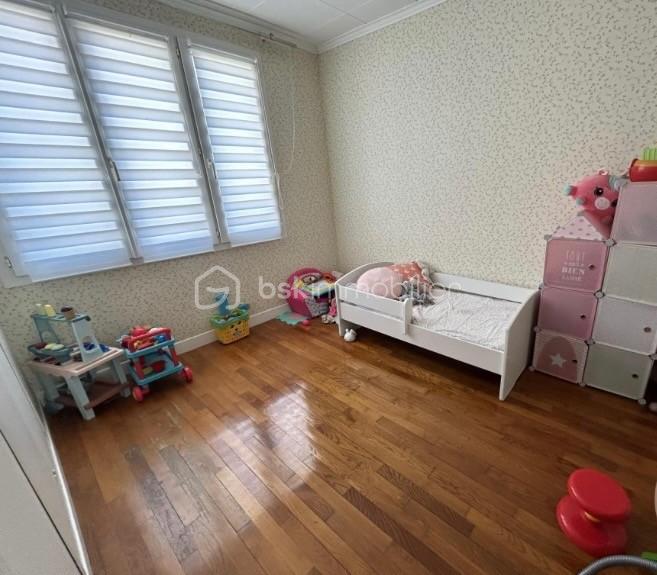 Maison - 139 m² - 6 pièces