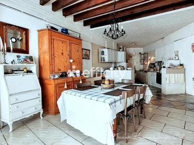 Maison - 90 m² - 3 pièces