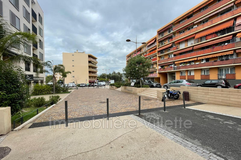 Local commercial - 67 m²