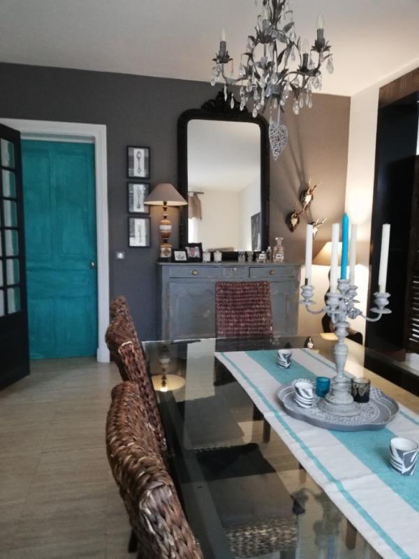 Maison - 252 m² - 9 pièces