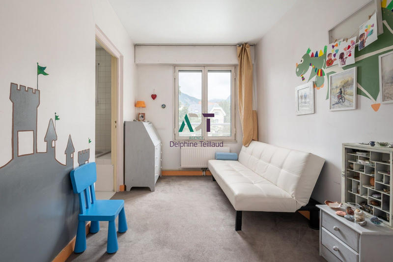 Appartement - 174 m² - 6 pièces