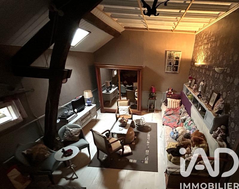 Maison - 255 m² - 16 pièces