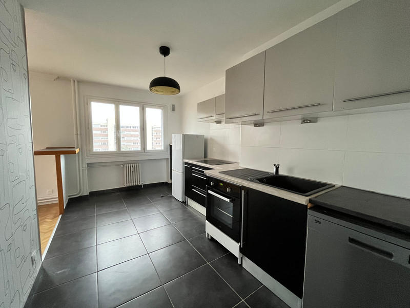 Appartement - 82 m² - 4 pièces