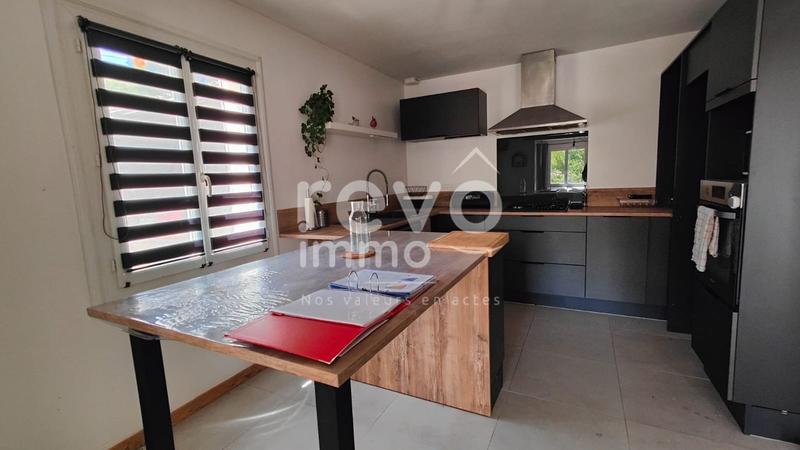 Maison - 110 m² - 4 pièces