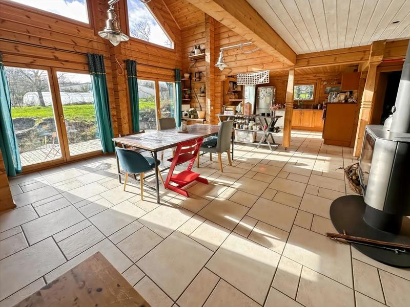 Demeure - 162 m² - 6 pièces