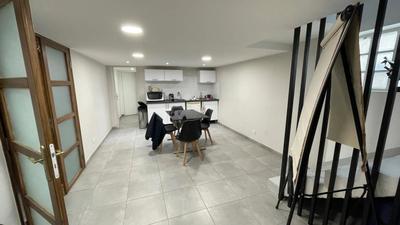 Bureau - 130 m² - 1 pièce