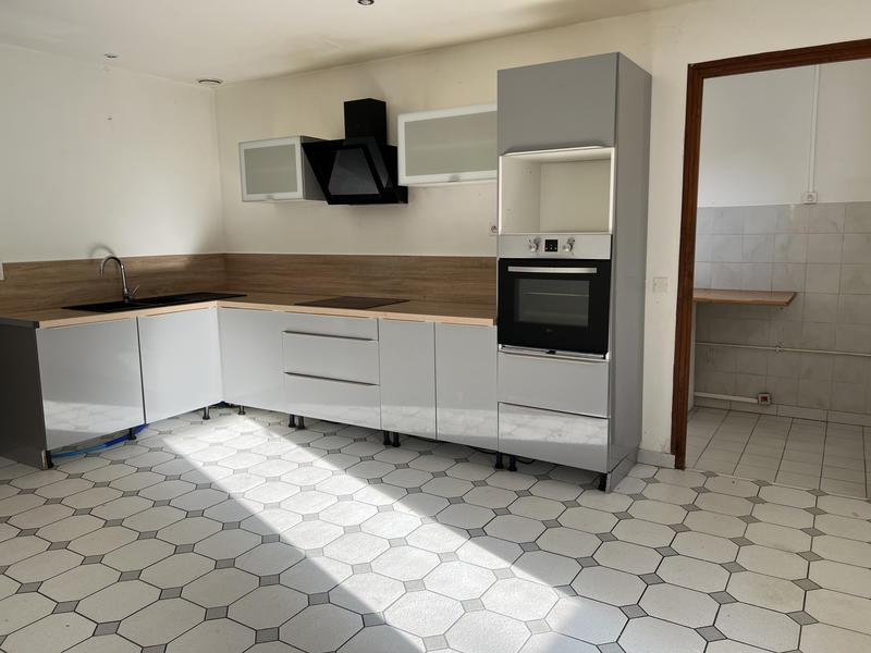 Maison - 140 m² - 5 pièces