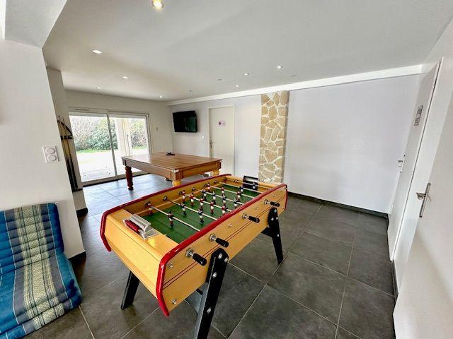 Villa - 304 m² - 7 pièces