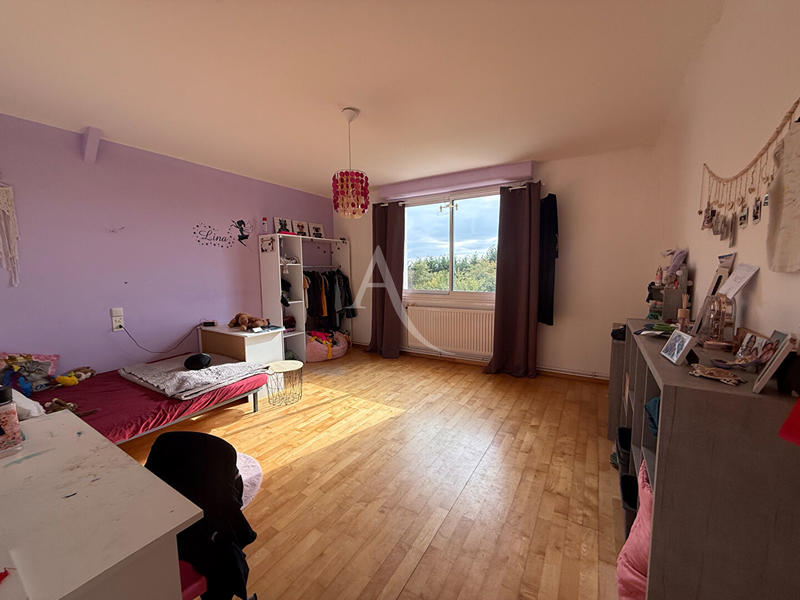 Maison - 339 m² - 11 pièces