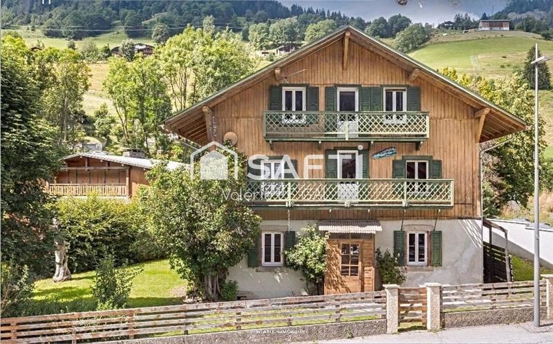 Maison - 260 m² - 11 pièces