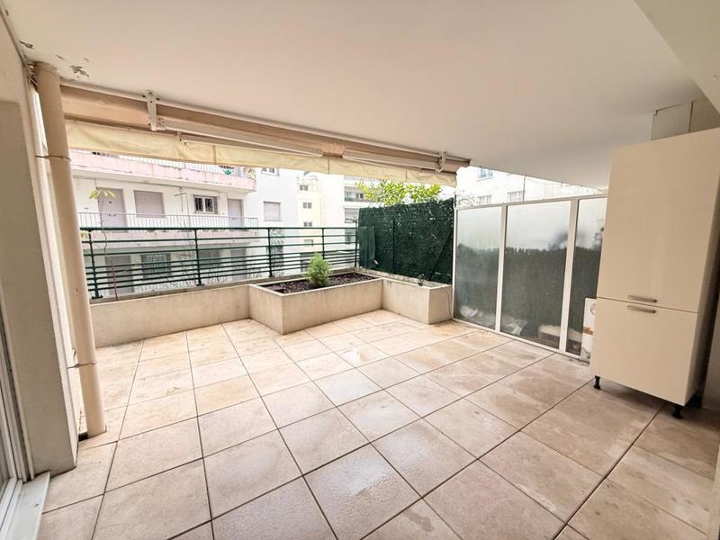 Appartement - 85 m² - 4 pièces