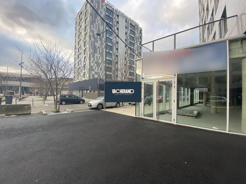 Local commercial - 368 m²