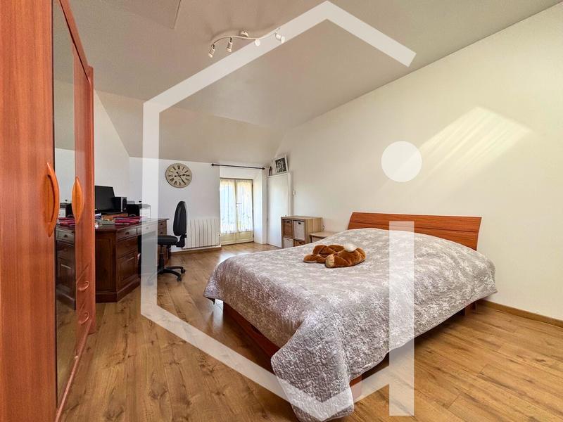 Maison - 180 m² - 3 pièces