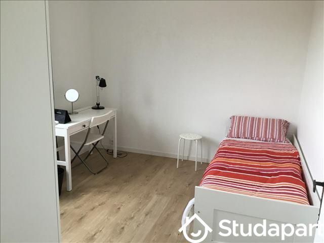 Chambre - 10 m² - 1 pièce