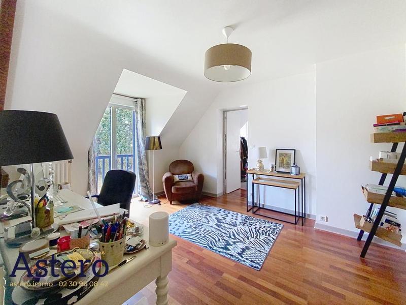 Propriété - 255 m² - 8 pièces