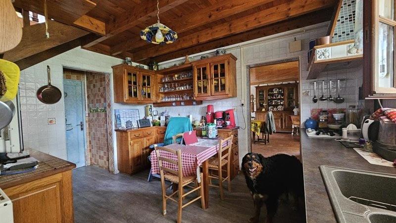 Maison - 225 m² - 7 pièces