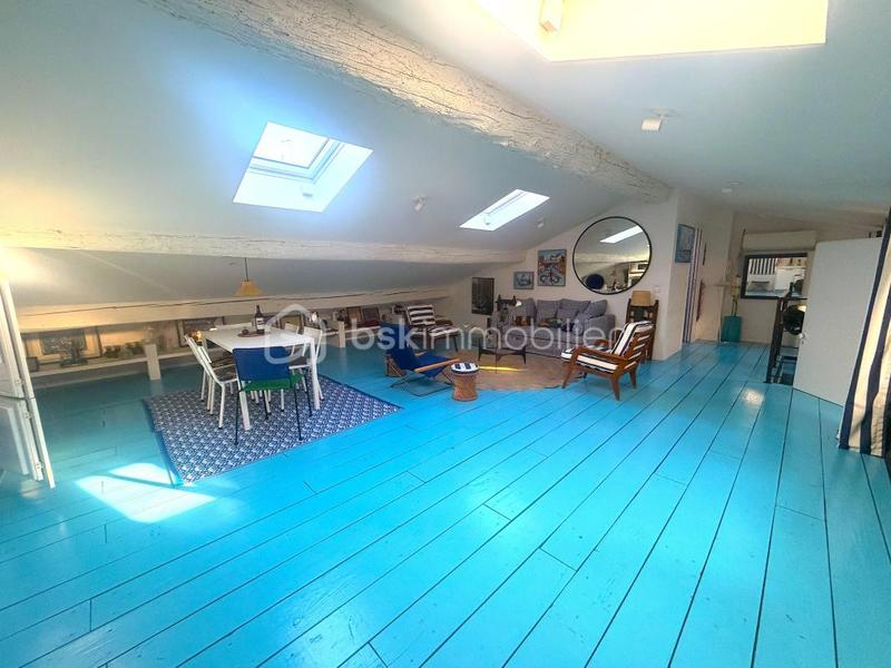 Appartement - 100 m² - 3 pièces