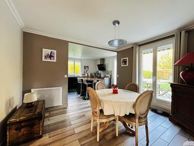 Villa - 220 m² - 10 pièces