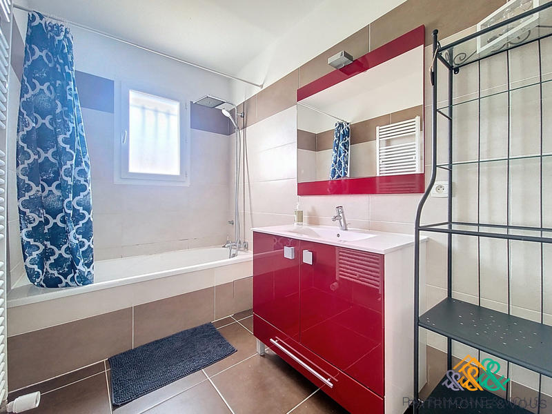 Maison traditionnelle - 86 m² - 4 pièces