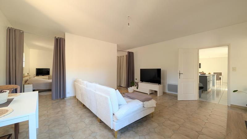 Maison - 265 m² - 9 pièces