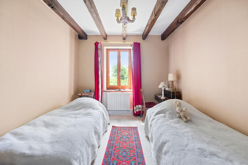 Maison - 197 m² - 7 pièces