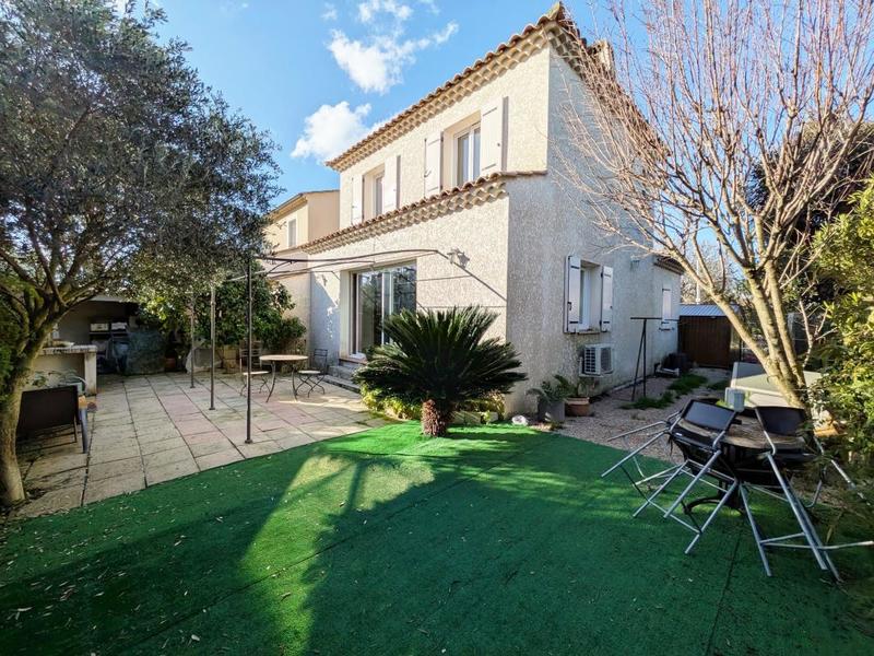 Maison - 86 m² - 4 pièces