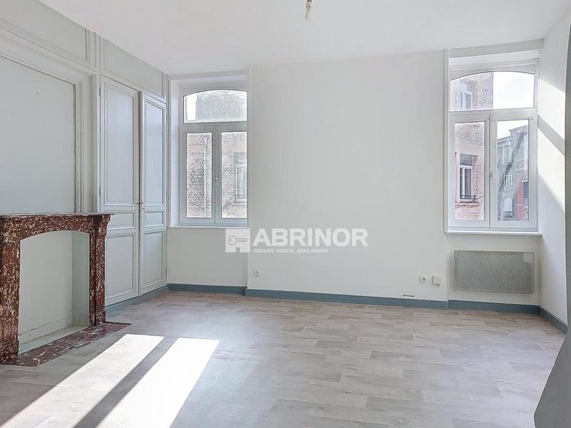 Immeuble - 101 m² - 3 pièces