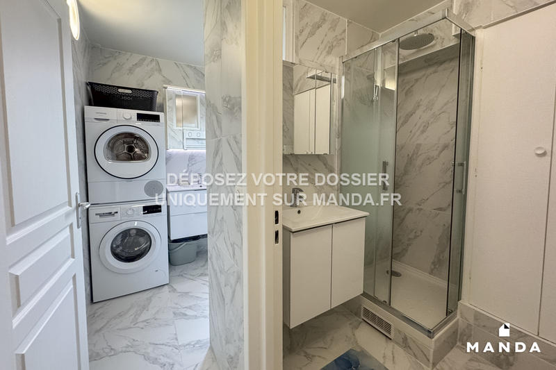 Chambre - 9 m² - 6 pièces