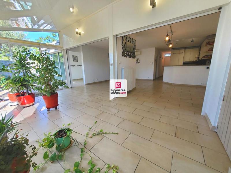 Appartement - 100 m² - 4 pièces