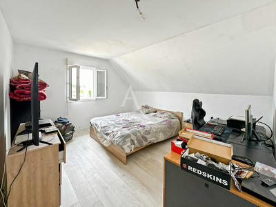 Maison - 106 m² - 6 pièces